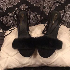 Faux fur tie up the leg heels